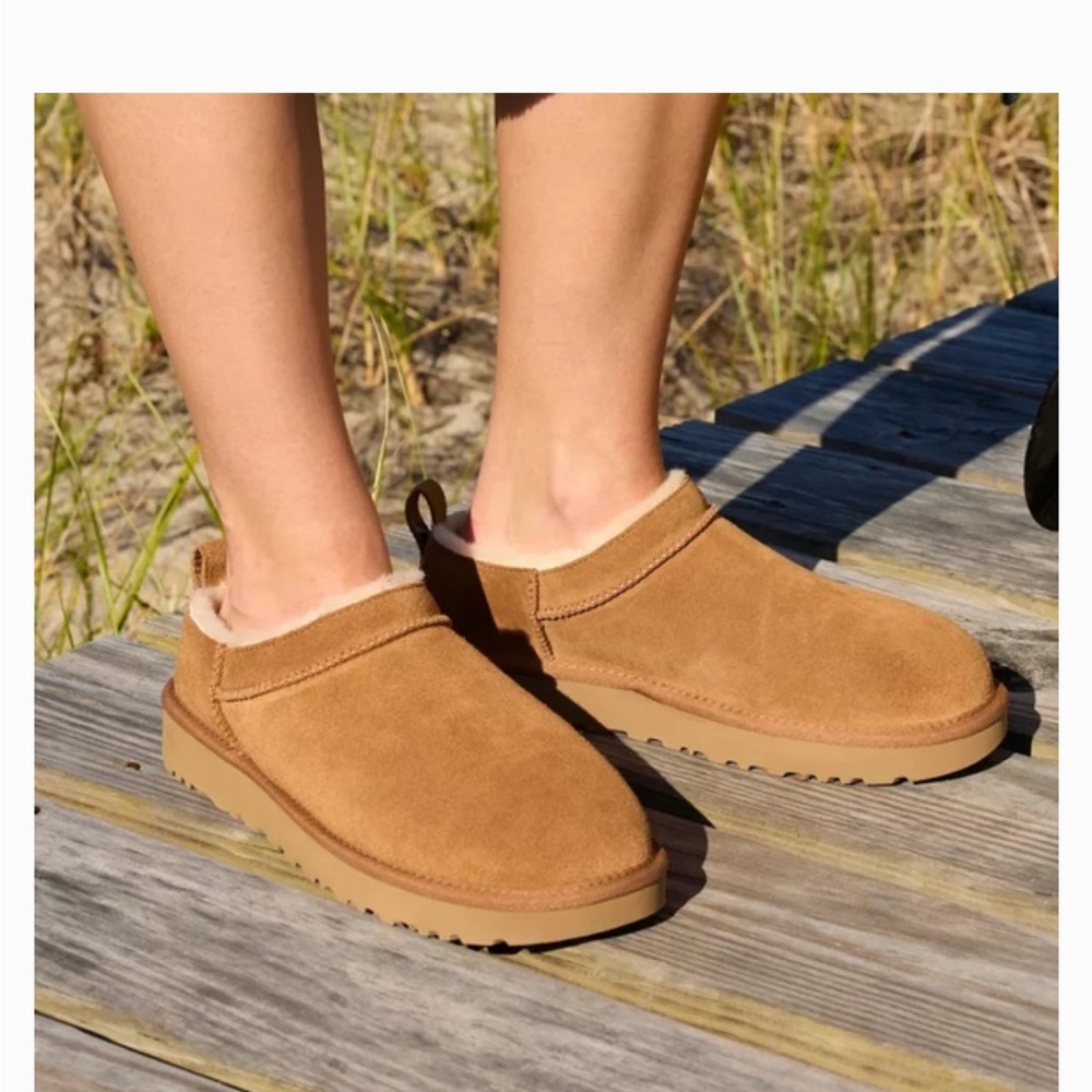 UGG Women's Classic ultra micro Boot Size 7 Chestnut New in box